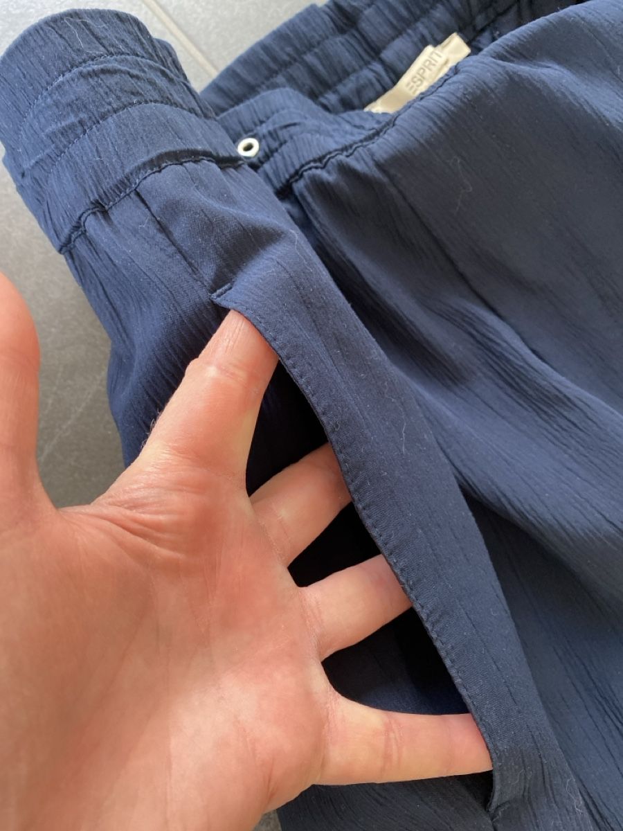 Esprit Pantaloni: Esprit Sommerhose blau 38 – Usato da Seuzach venduto da freiheiten 3