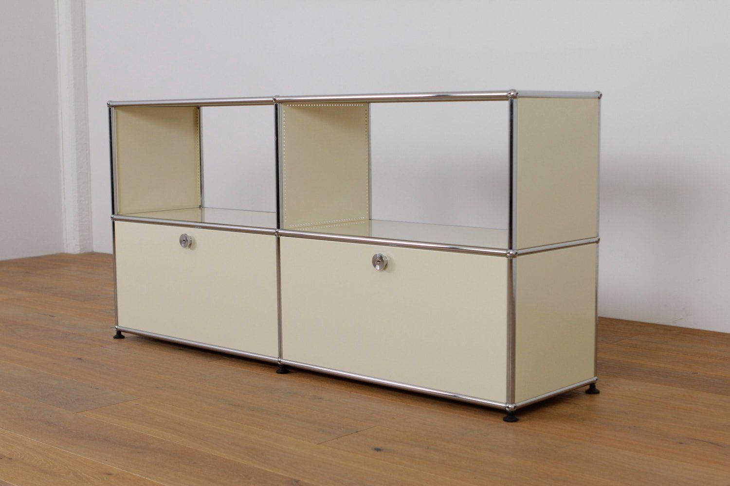 USM Kommoden: USM Haller Sideboard // UPCYCLED // NEUE FARBEN – Neu (gemäss Beschreibung) aus Affoltern am Albis von StudioStandard 1