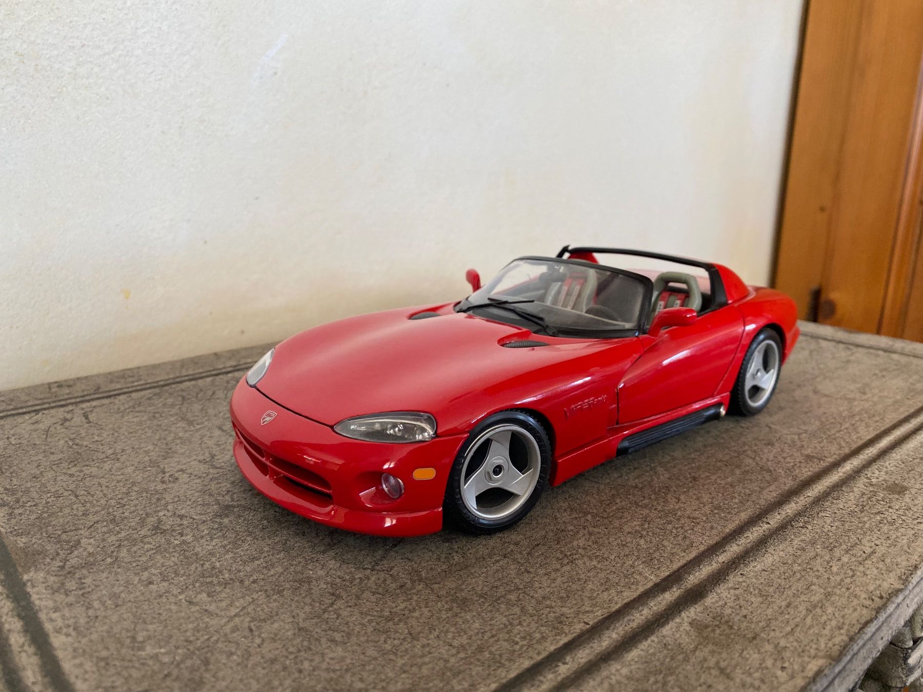 Bburago Modellautos: Burago 1/18 Dodge Viper RT/10 – Gebraucht aus Balsthal von Uroby