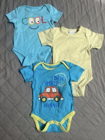 Body 3er Set Grösse 50/56 kurzarm Motiv Auto & Smile
