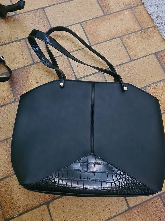 Taschen: Tasche – Gebraucht aus Bern von ast_k5pn