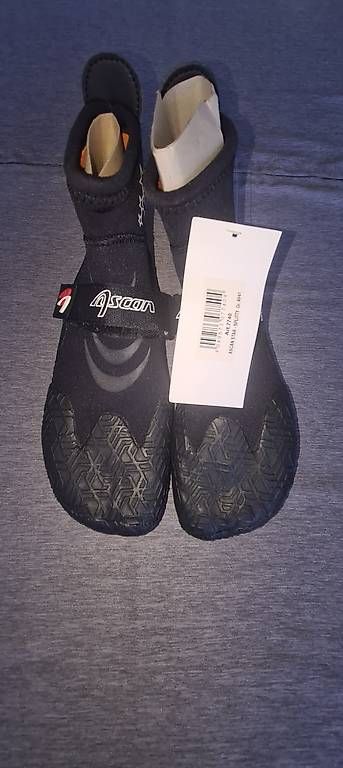 Scarpe da uomo: Wassersport Schuhe Gr. 40/41 – Nuovo (secondo la descrizione) da Meisterschwanden venduto da Idefix48 1