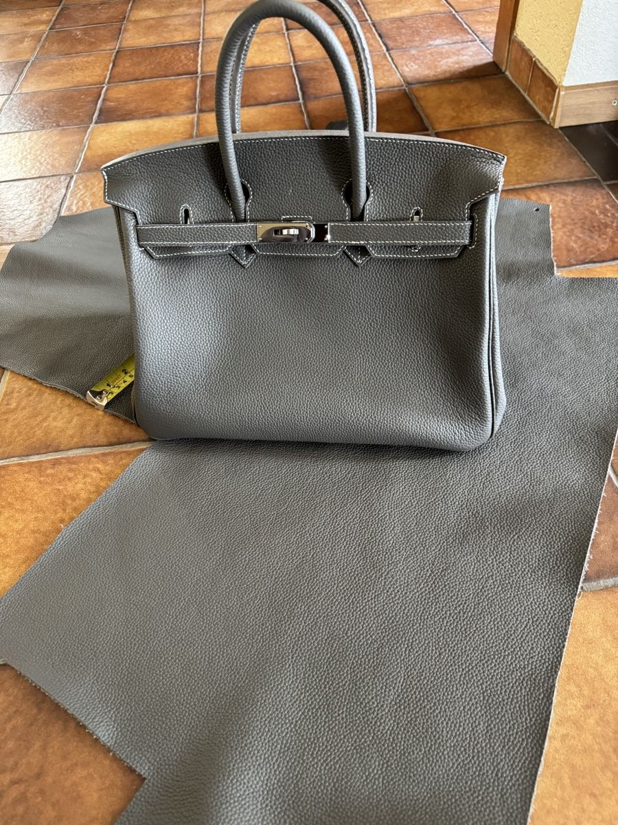 Tessuti: cuir véritable/ echtes Leder grau 0.5m2, 2.5mm – Nuovo e nell'imballaggio originale da Veyras venduto da ValClasse 4
