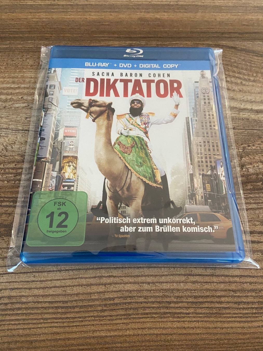Tutti i DVDs: Der Diktator Blu-ray in Top Zustand! – Usato da Hasle LU venduto da P89erni01