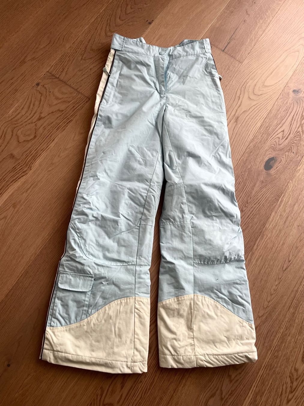 H&M Completi & Tailleur: Skianzug – Usato da Richterswil venduto da KAYLEIGH_77 3