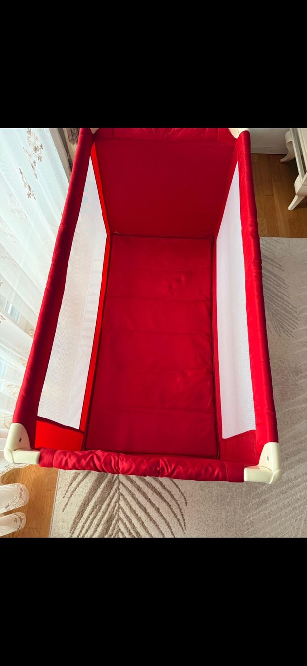 Letti: Lit parapluie Safety 1st rouge – Usato da Matran venduto da hev_7dtd 1