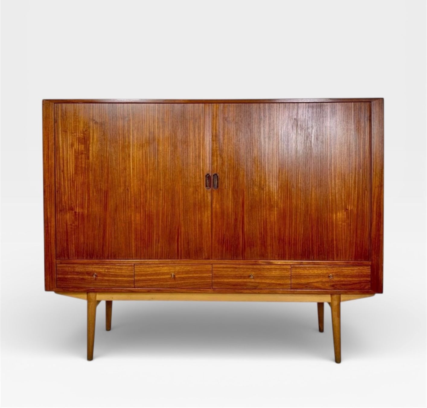 Credenze: Danish Teak Highboard by Arne Vodder 60s – Usato da Basel venduto da MidMod20C