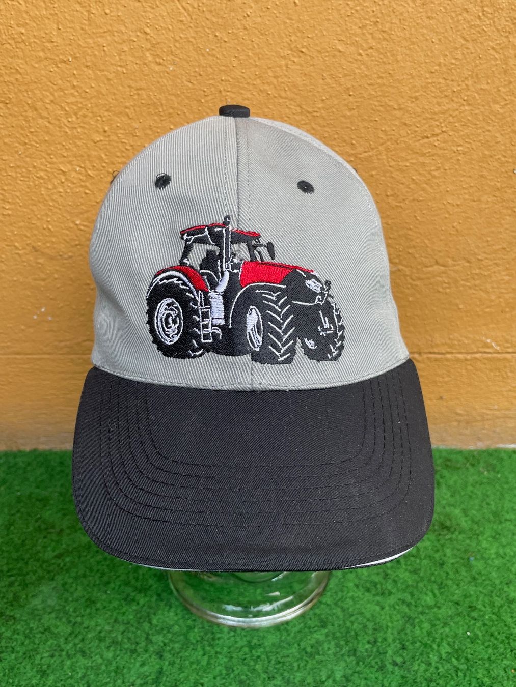 Copricapi, berretti & cappellini: Vintage Y2K Cap Traktor embroidered – Usato da Zürich venduto da le_souk