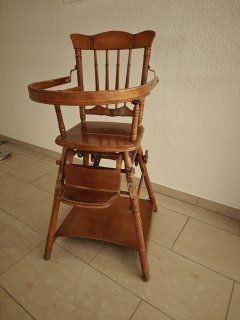Tutte le decorazioni: Antiker Kinderhochstuhl aus Holz – Usato da Lenzburg venduto da Laranna_LBC 1