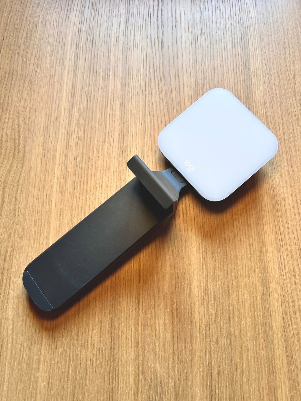 Lampade: LOGITECH Litra Glow / Spot LED pour Streaming ✨ – Usato da Charmey (Gruyère) venduto da Mr_Bazardage 3