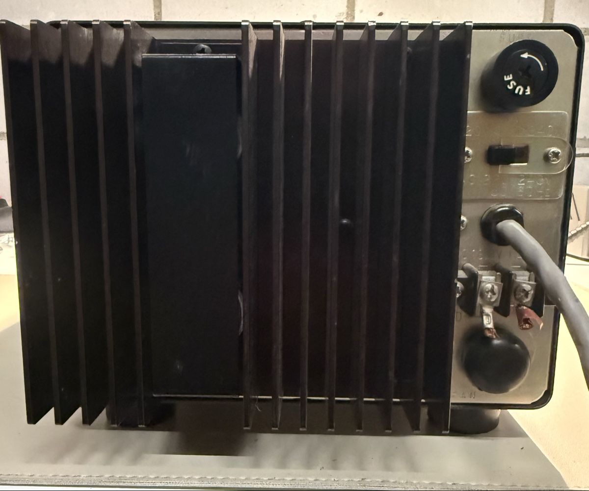 Kenwood Radiocomunicazione: Kenwood ps-30 Netzteil – Usato da Zuzwil SG venduto da Stepwolf 2