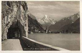 Axenstrasse mit Flüelen