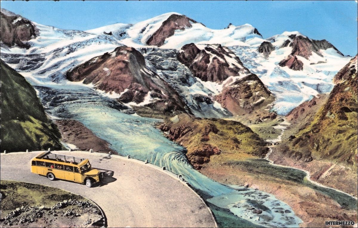 Cartes postales: Sustenstrasse // Postauto Oldtimer – D'occasion à Basel par intermezzo12