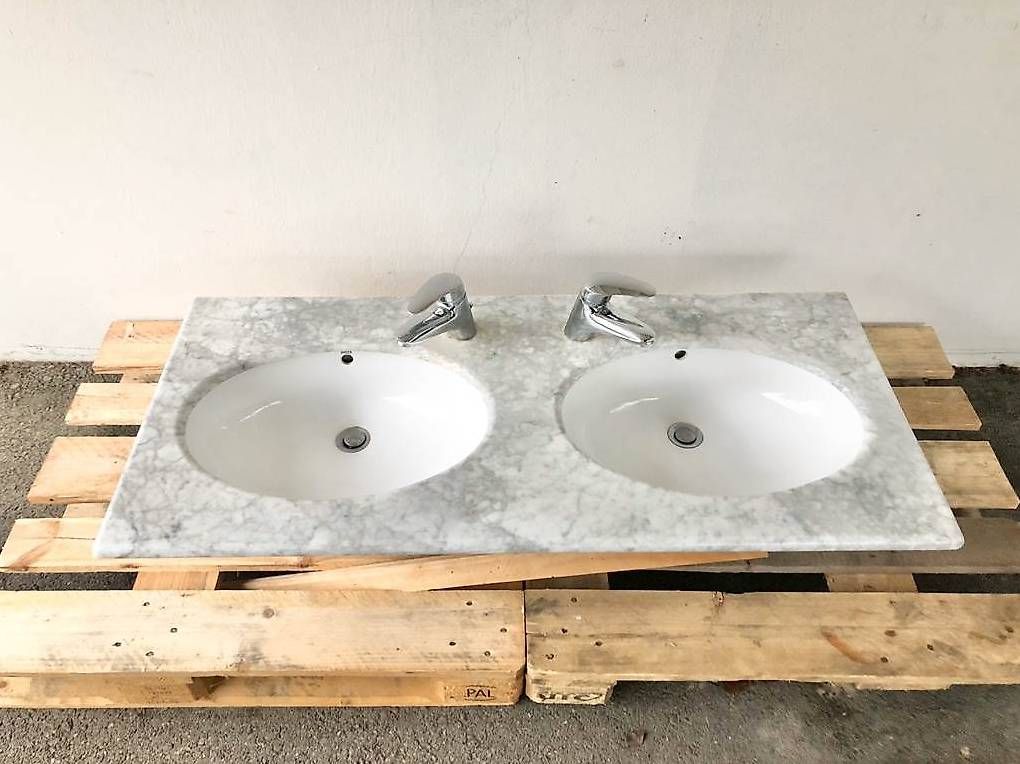 Mobili per bagno: Plateau de salle de bain double vasques avec vasques – Usato da Domdidier venduto da the_x6gl