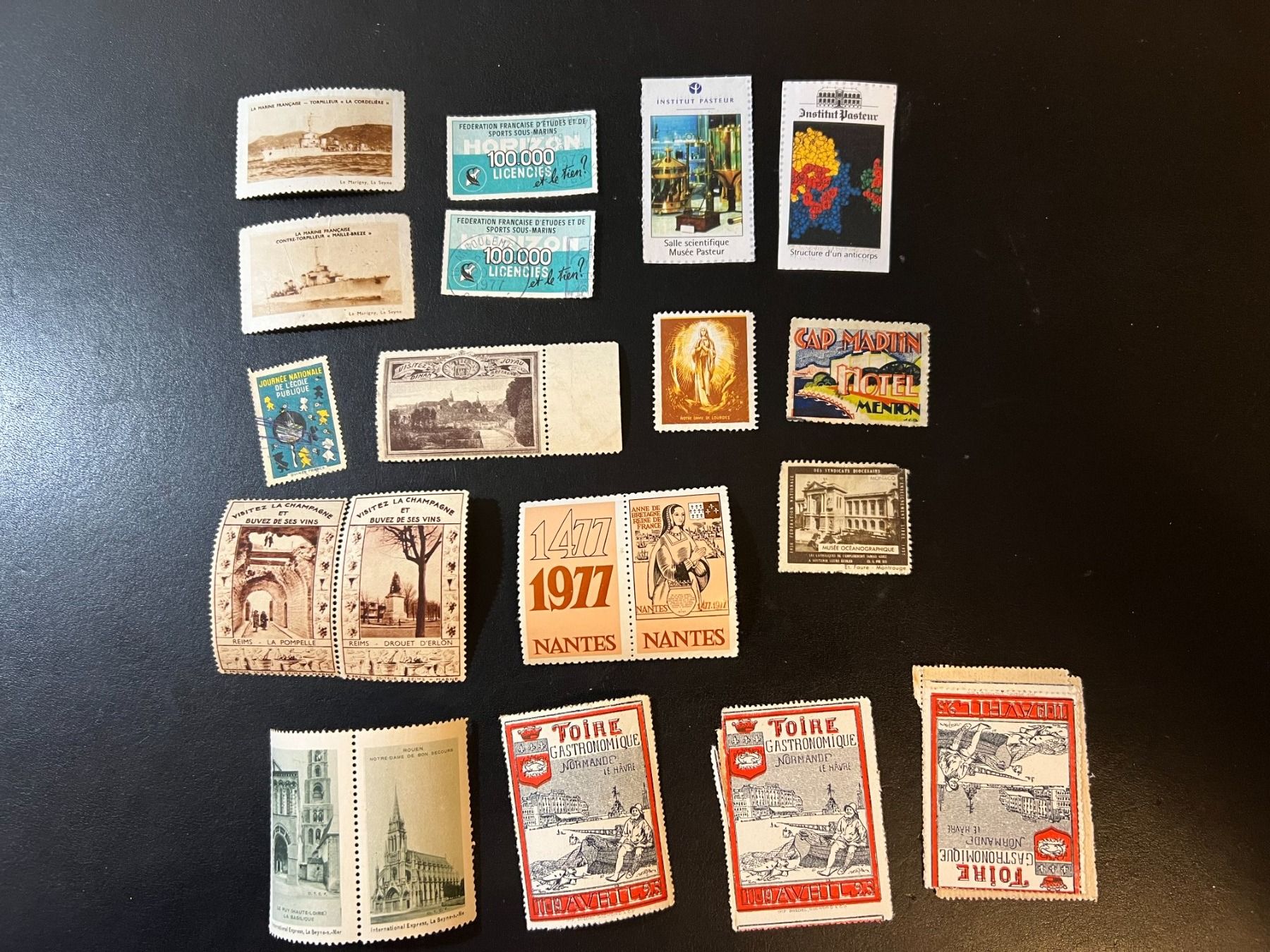 Vignettes Autoroutières: () lot de 20 vignettes diverses – D'occasion à Lausanne par ffhoud