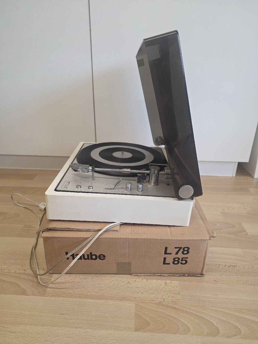 Lenco Giradischi: Lenco L85 Plattenspieler mit Originalkarton – Usato da Rieden AG venduto da RuvensBrocki 5