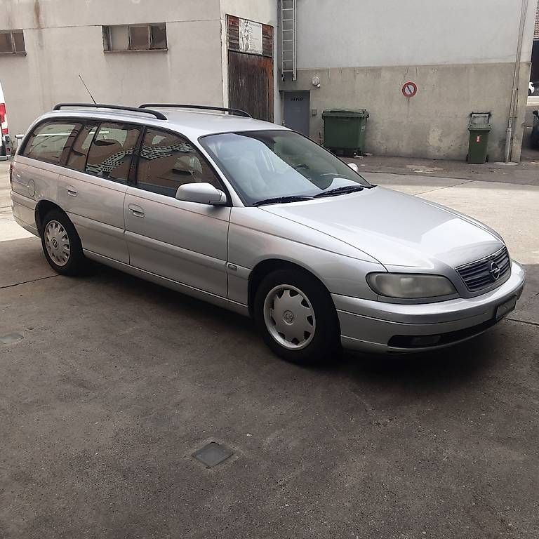 Automobili: Opel Omega 2.2l Caravan – Usato da Emmenbrücke venduto da Zoll58