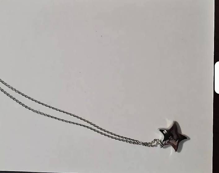 Ketten: Collana con ciondolo stella – Gebraucht aus Lumino von ghi_x8jl