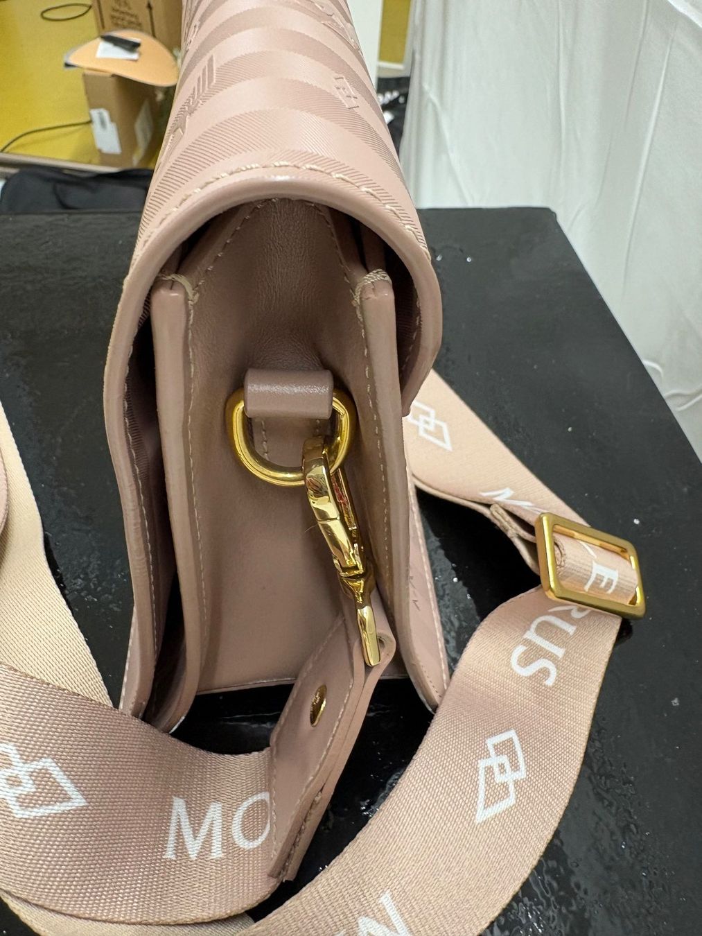 Maison Mollerus Taschen für Damen: Maison Mollerus rose gold – Gebraucht aus Oftringen von SCHIBLI1 1