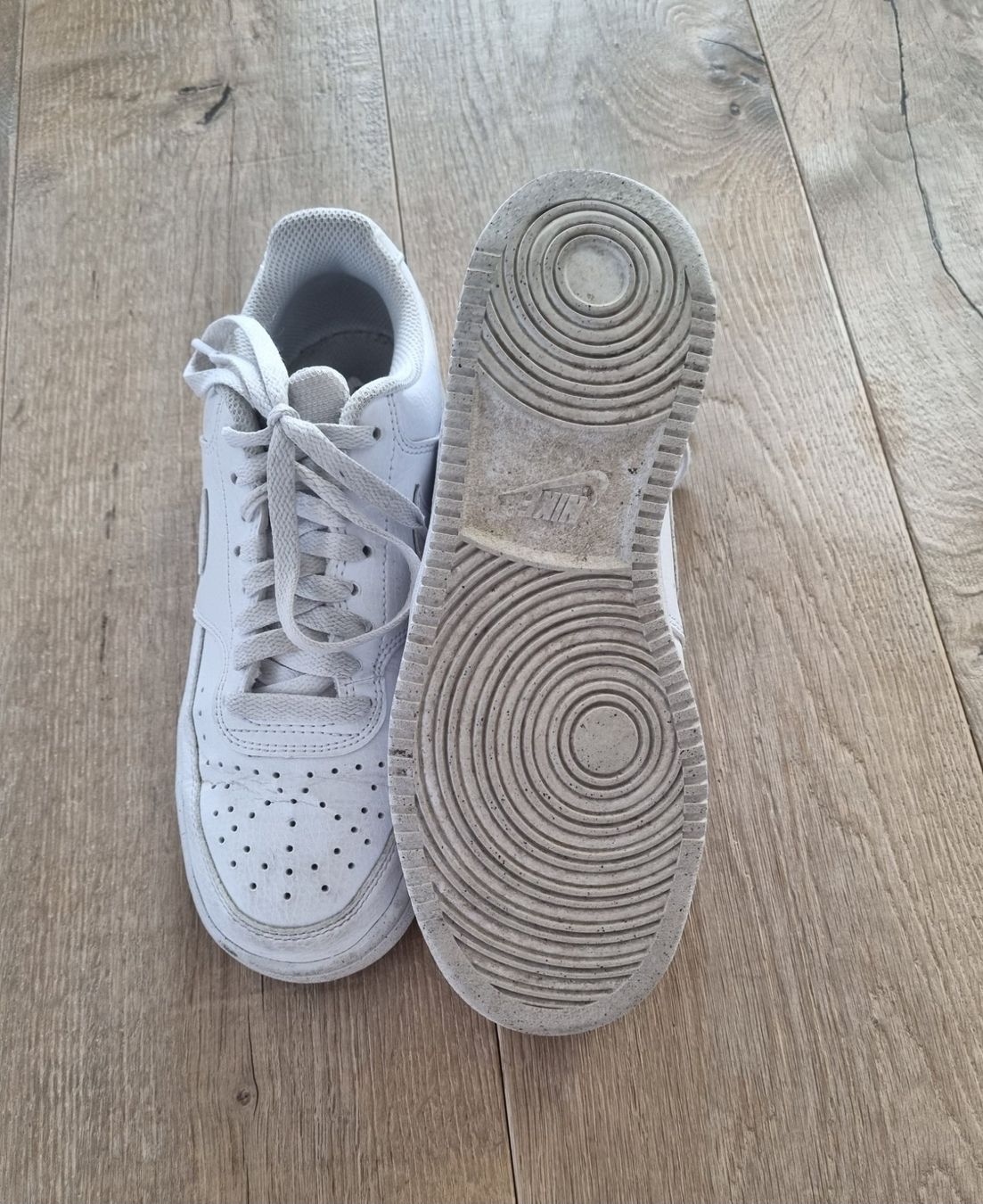 Nike Scarpe da donna: Schuhe Nike – Usato da Wichtrach venduto da mryter01