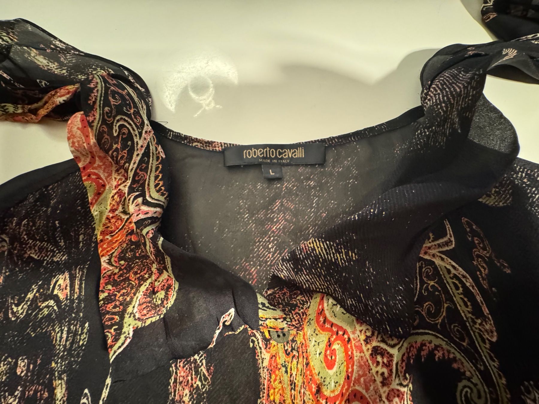 Roberto Cavalli Camicette: Roberto Cavalli Seidenbluse mit Schalabschluss GrM – Usato da Zumikon venduto da calibru 2