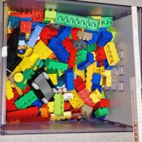 Lego Duplo grosse Kiste Bausteine Figuren Fahrzeuge