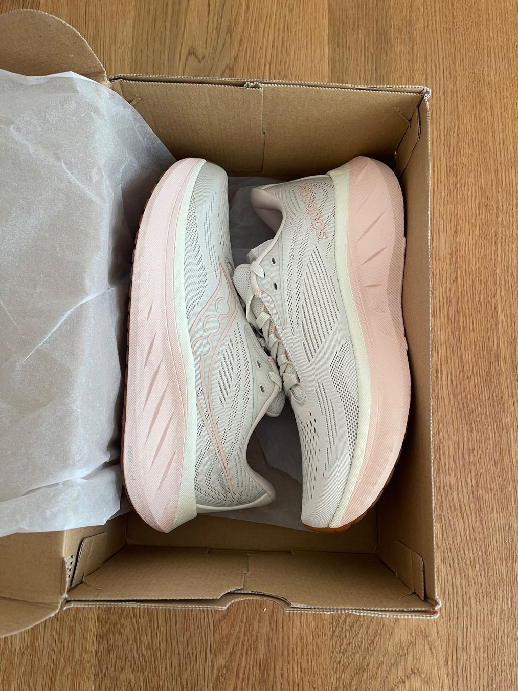 Saucony Scarpe da donna: Saucony Ride 18 Laufschuh – Nuovo e nell'imballaggio originale da Sachseln venduto da xanasia 1