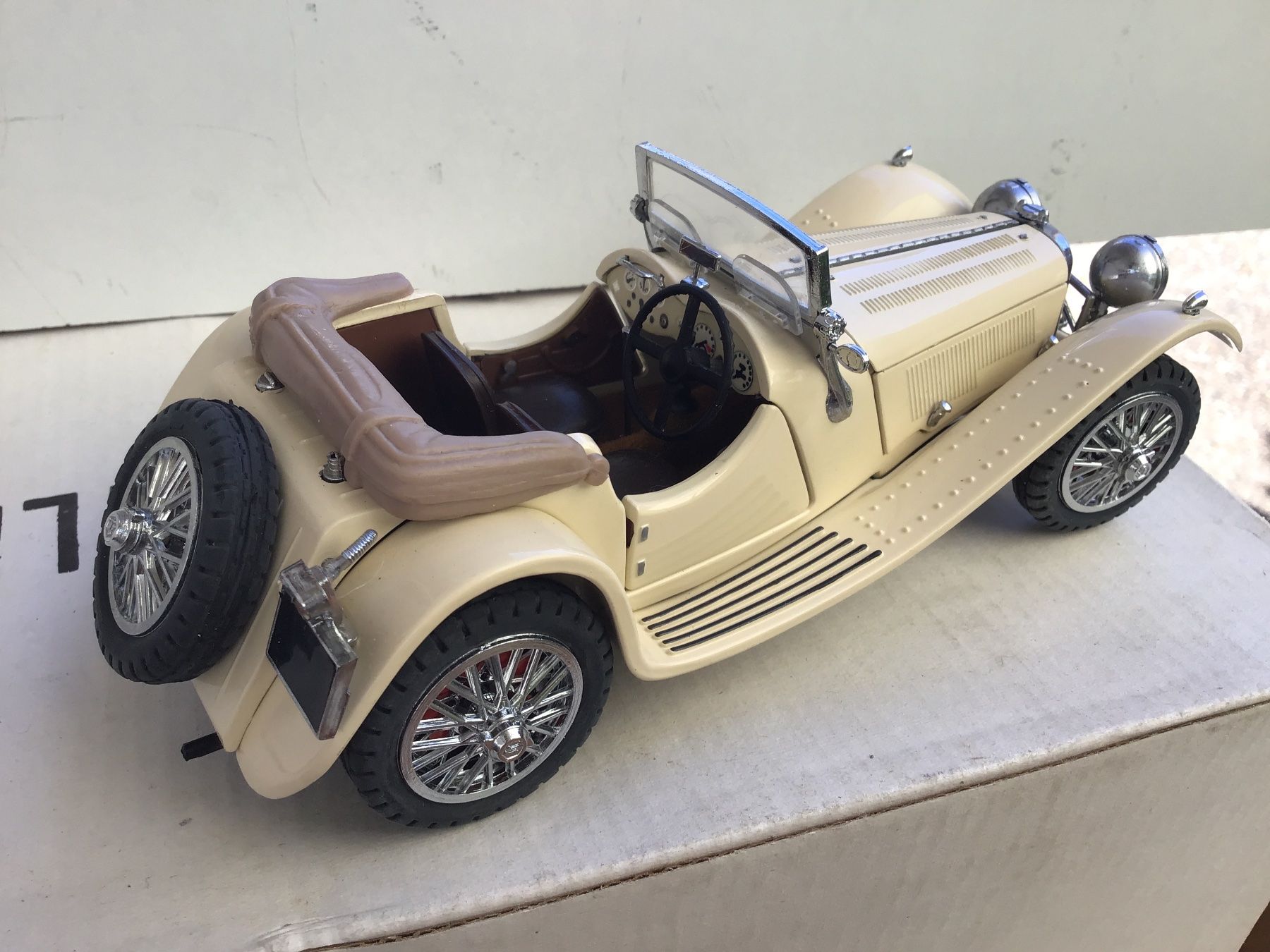 Franklin Mint Voitures modèles: Jaguar SS-100 Oldtimer Modellauto 1938 - 1:24 – Neuf (Voir description) à Männedorf par Modelle-aller-Art 1