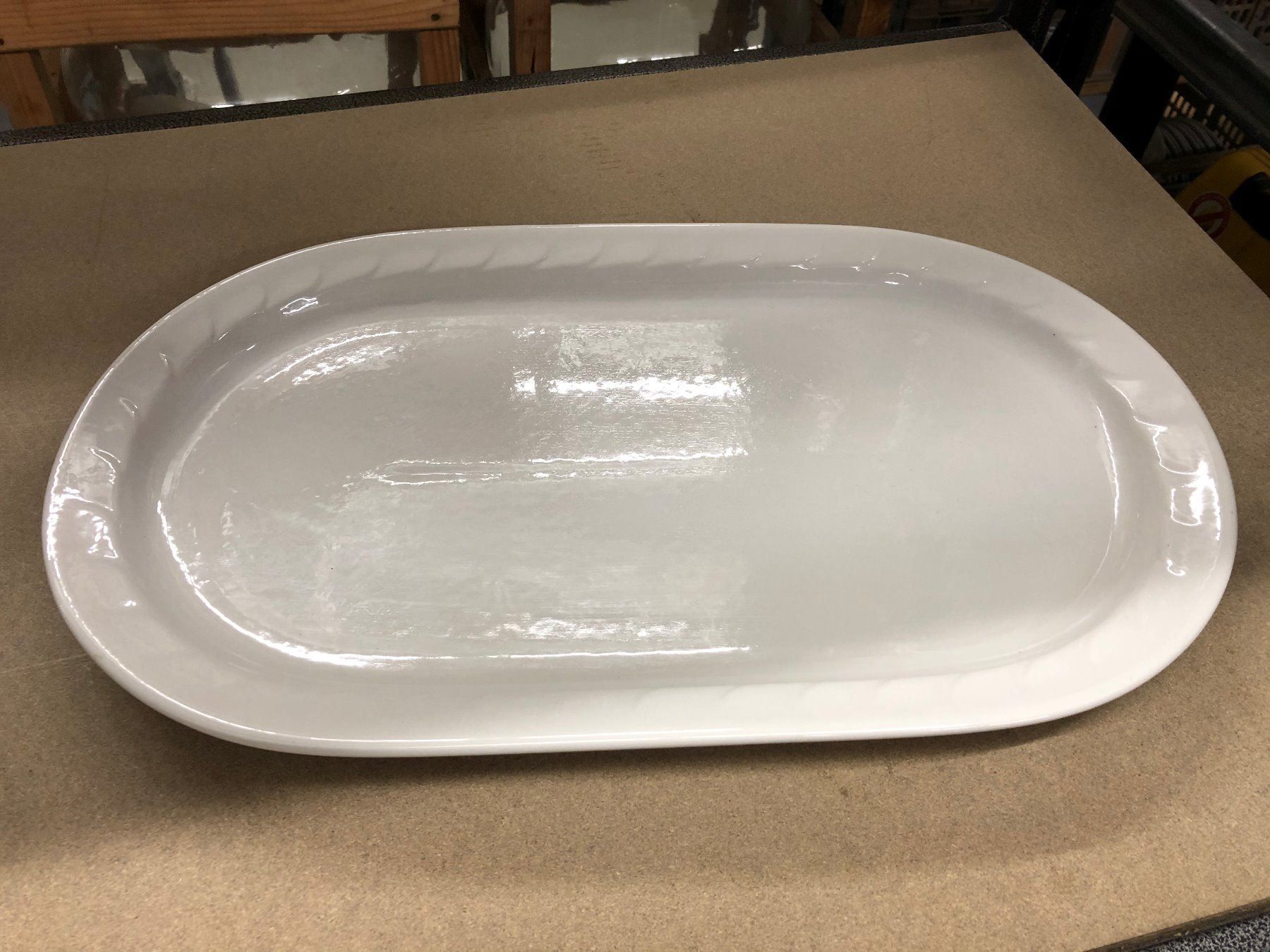 Servierplatten: Servierplatte Porzellan oval – Gebraucht aus Bülach von baenzli73