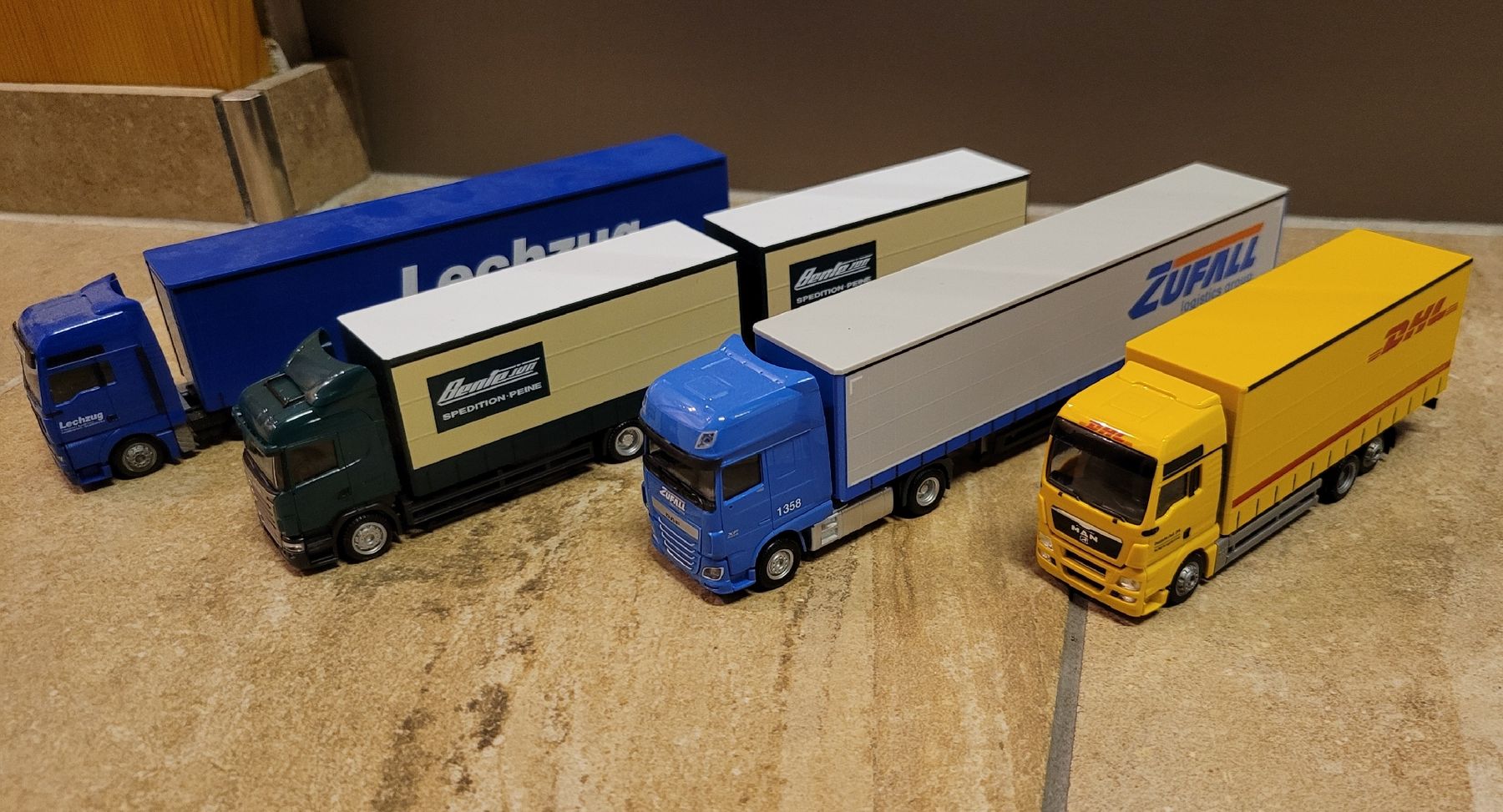 Herpa Kit di modellismo & Modellini statici: Herpa LKW's 1:87 – Usato da Hettiswil venduto da kuese85 1