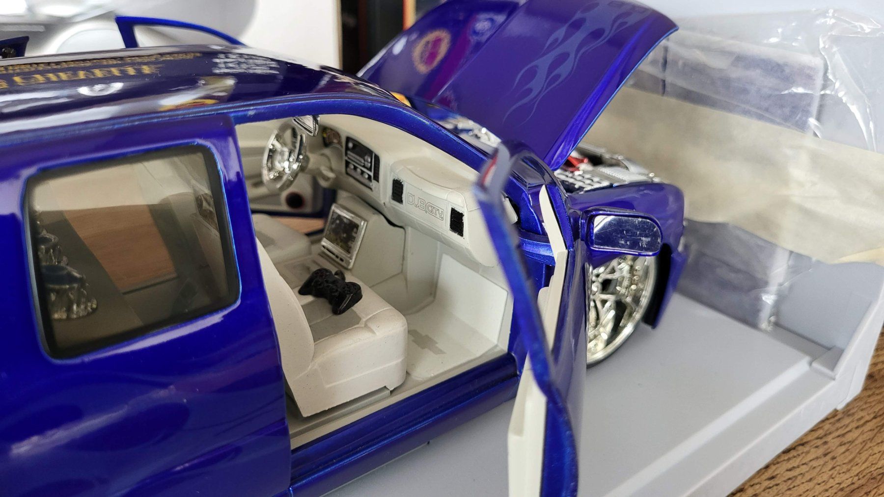 Modellautos: Chevrolet Silverado 1:18 DUB City – Gebraucht aus Rothrist von Juana5 7