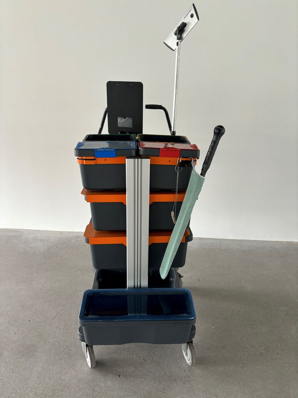 Pulizia & Igiene: Reinigungswagen – Usato da Hinwil venduto da fac_688b 2