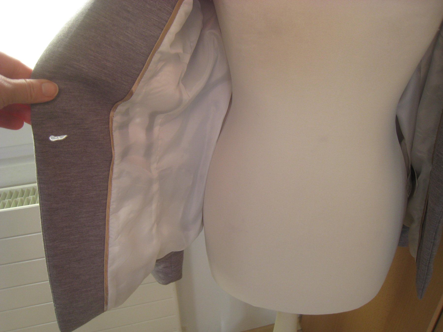 H&M Giacche: grauer Blazer H&M   Gr. 36 – Usato da Dättlikon venduto da Mamakuga 9