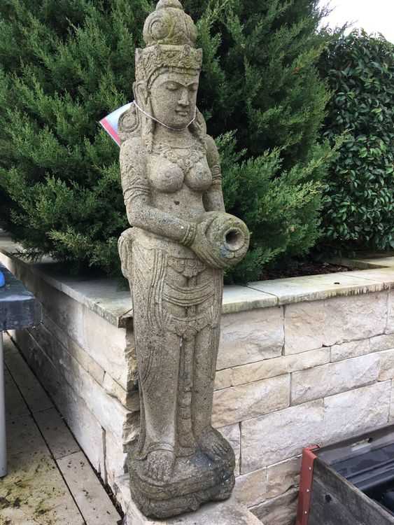 Buddha stehend mit Krug, grüner Lavastein, Höhe 150cm | Kaufen auf Ricardo