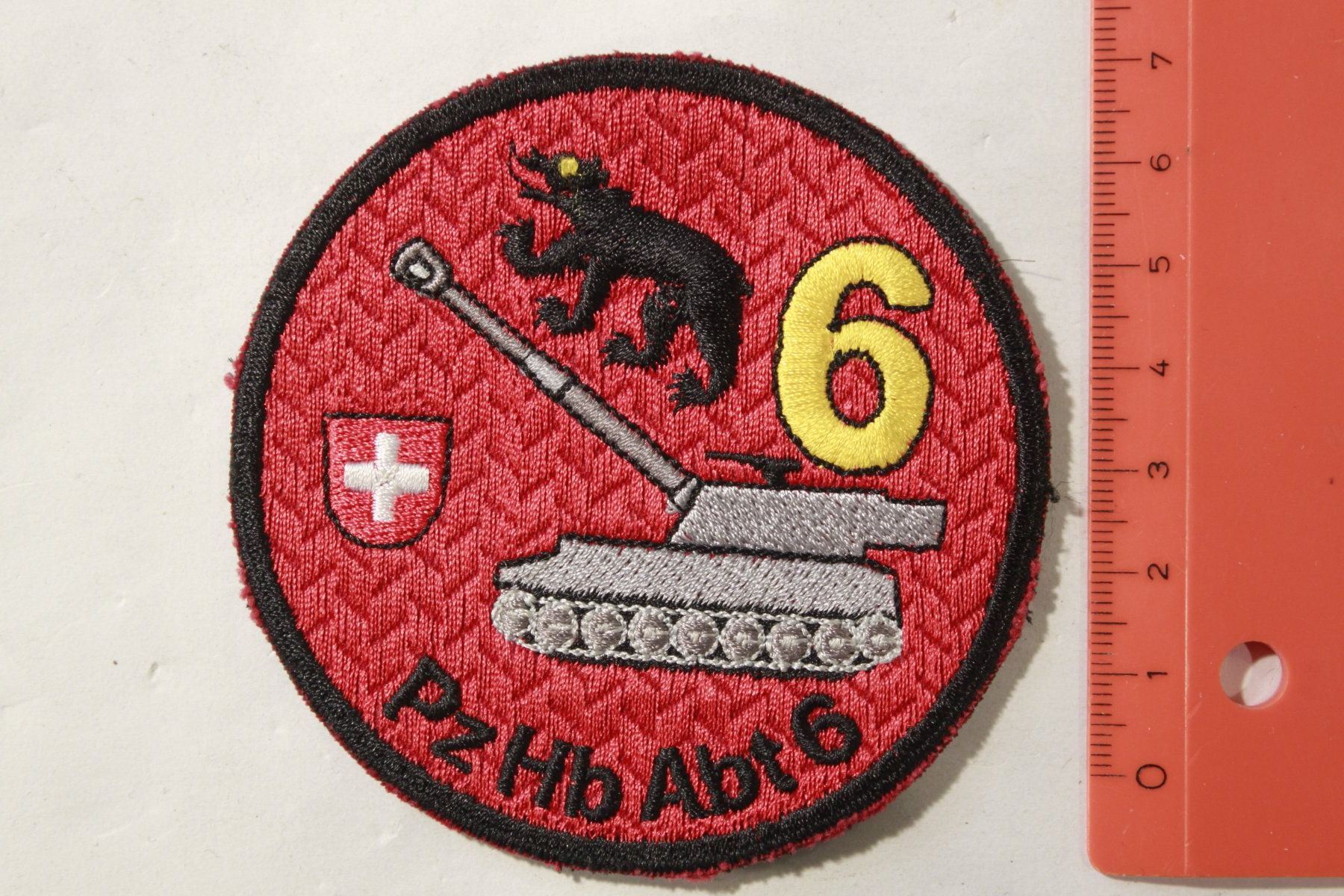 Schweizer Armee Plaketten & Abzeichen: pZ 6 hb – Gebraucht aus La plaine von 7A6T2ME