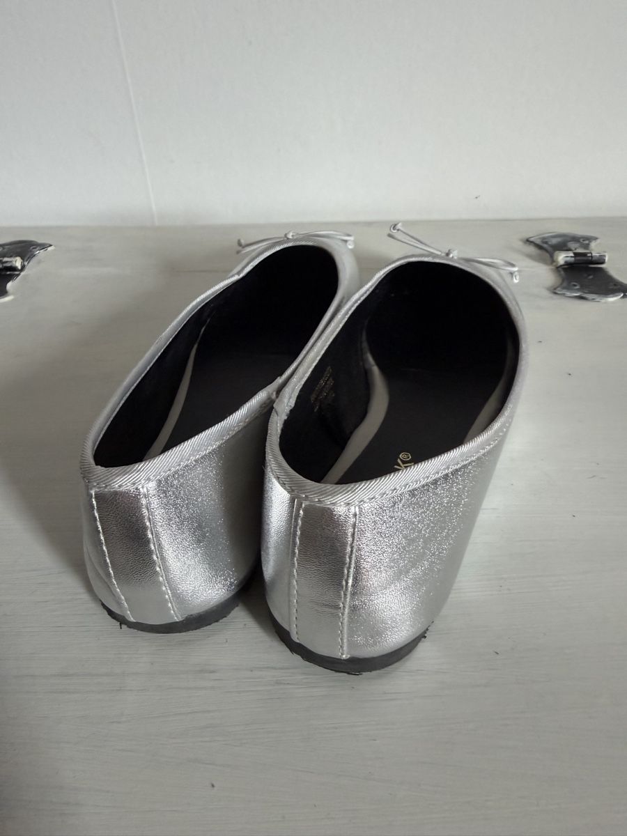 Primark Chaussures femmes: Ballerines argent mises 1x taille 37  – Neuf (Voir description) à Dombresson par feline_ne 4