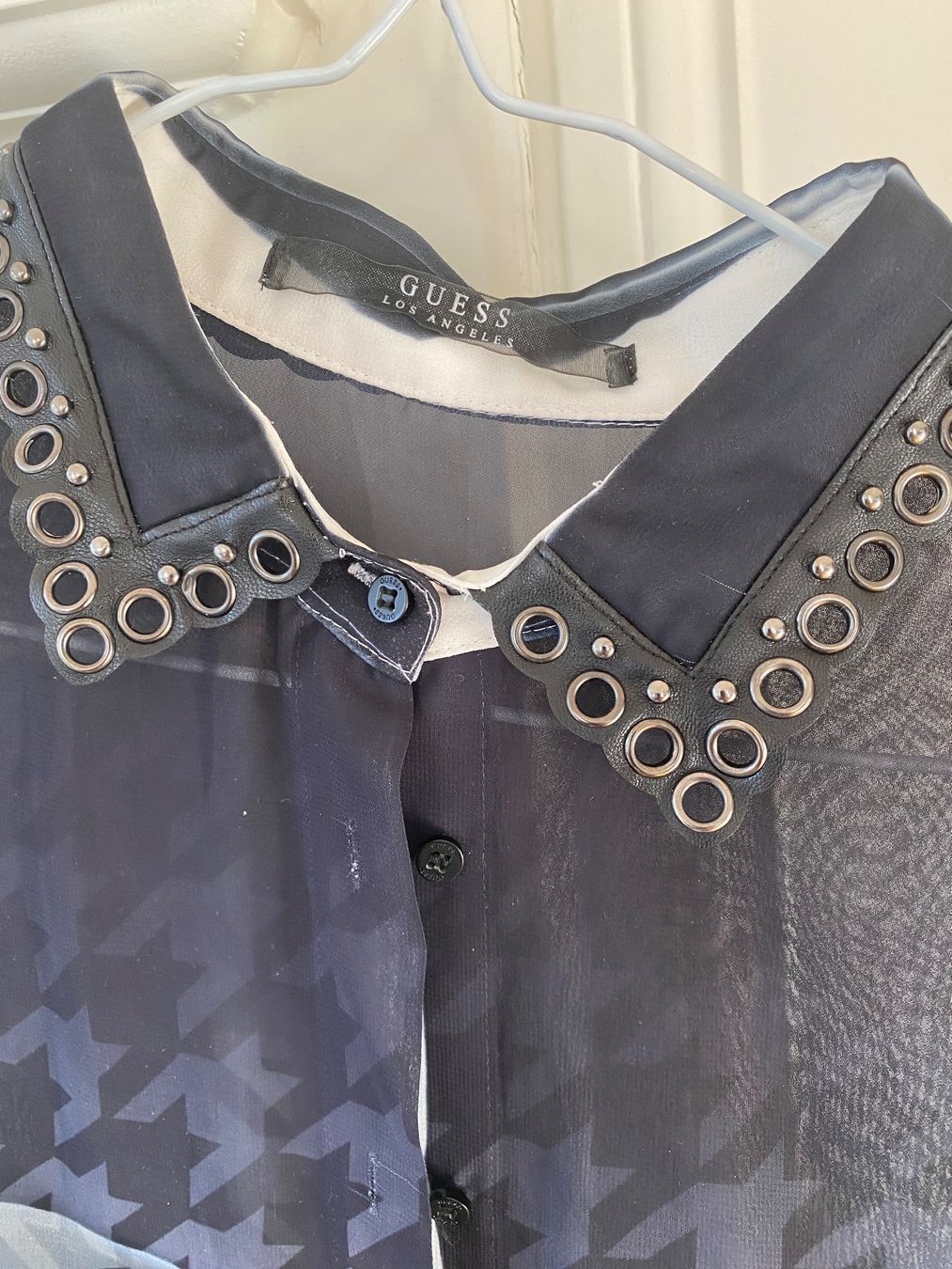 Guess Camicette: Chemise Guess S – Usato da Küssnacht am Rigi venduto da FFKA 2