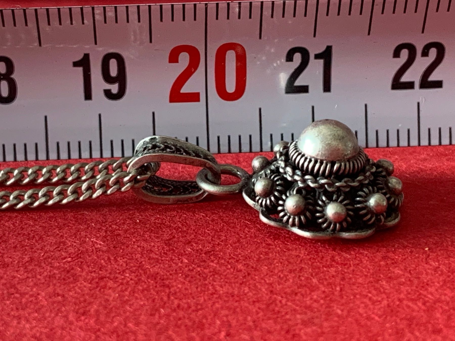 Ciondoli: Silberkette Trachtenblume (38 cm) – Usato da Dittingen venduto da Bellevista