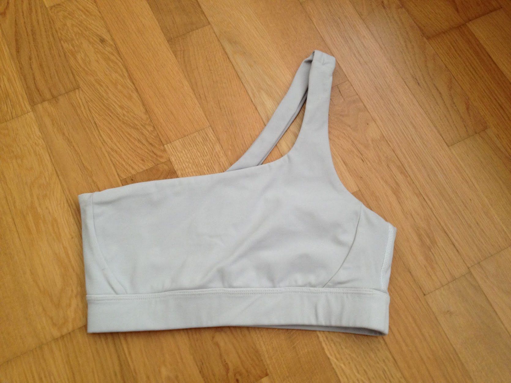 Tops: Top – Gebraucht aus Dübendorf von Fip05