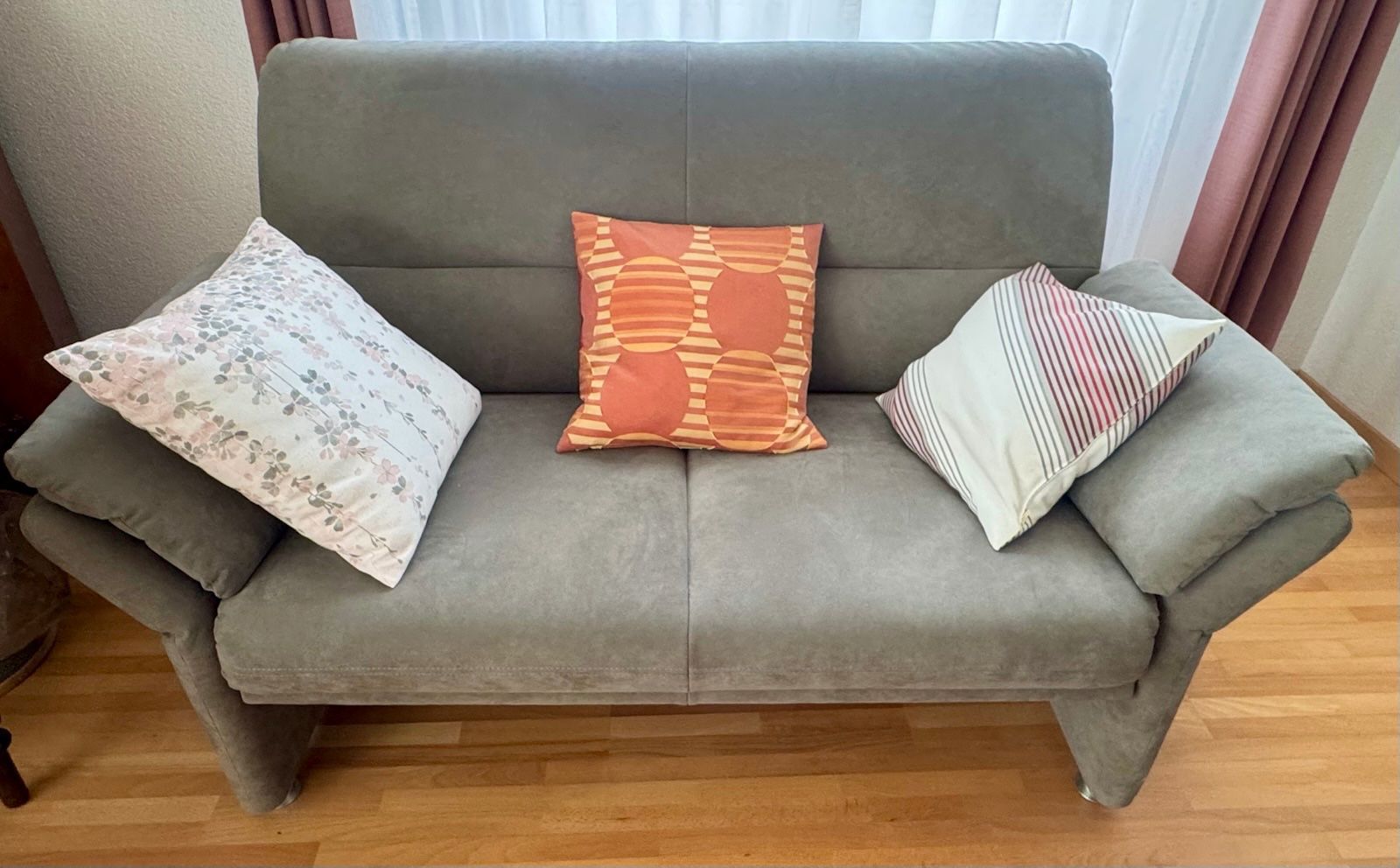 Sofas: Neuwertiges Alcantara-Sofa-Set – D'occasion à Flawil par phi_889j 1