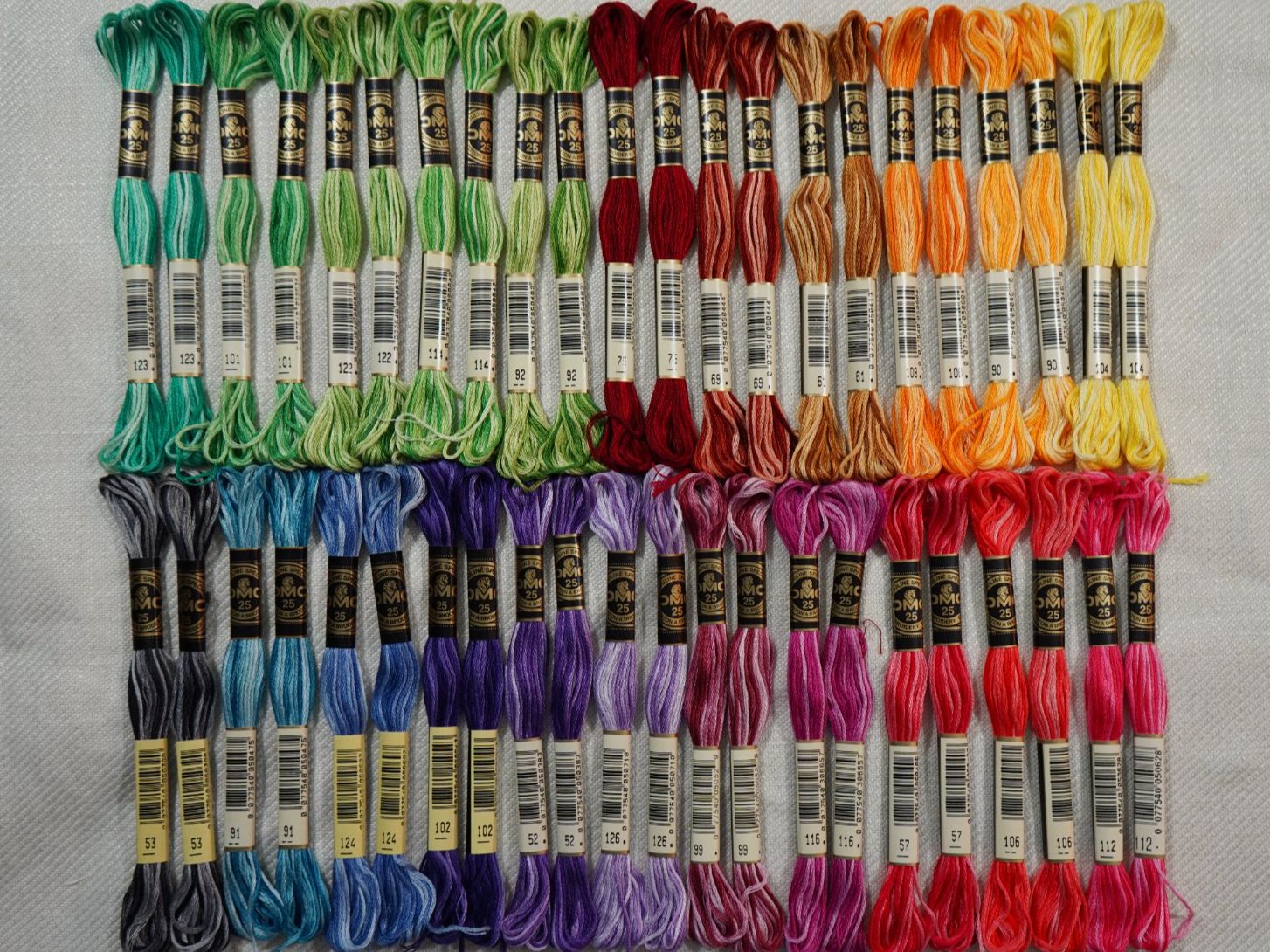 Cordicelle & Fili: 44 DMC Mouliné Spécial Multicolor Art 117 - LOSB4 – Nuovo e nell'imballaggio originale da Mels venduto da DACRI 1