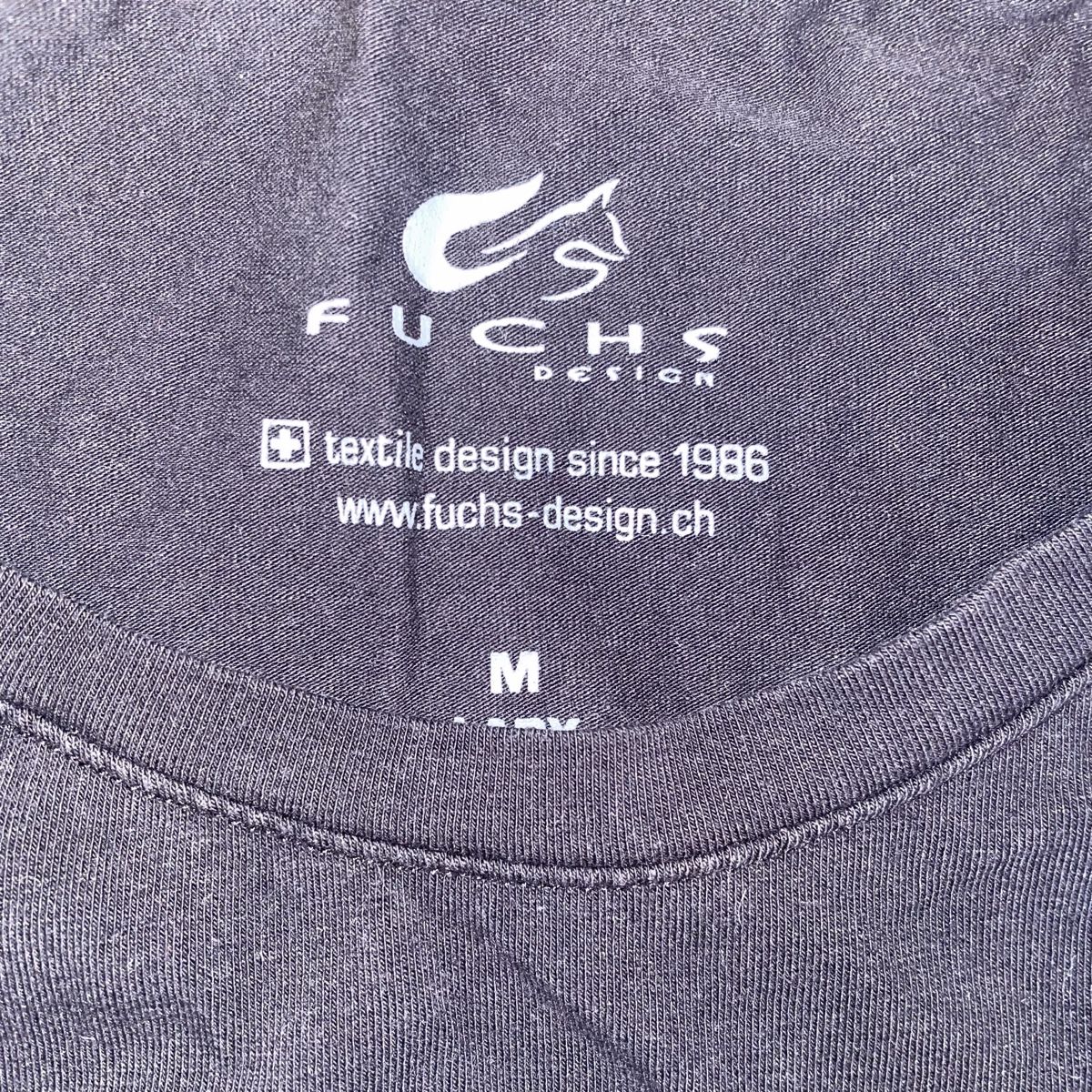 Camicette, T-shirt & Top: Movement Basic Shirt  – Usato da Mettmenstetten venduto da ram_9jx5 1