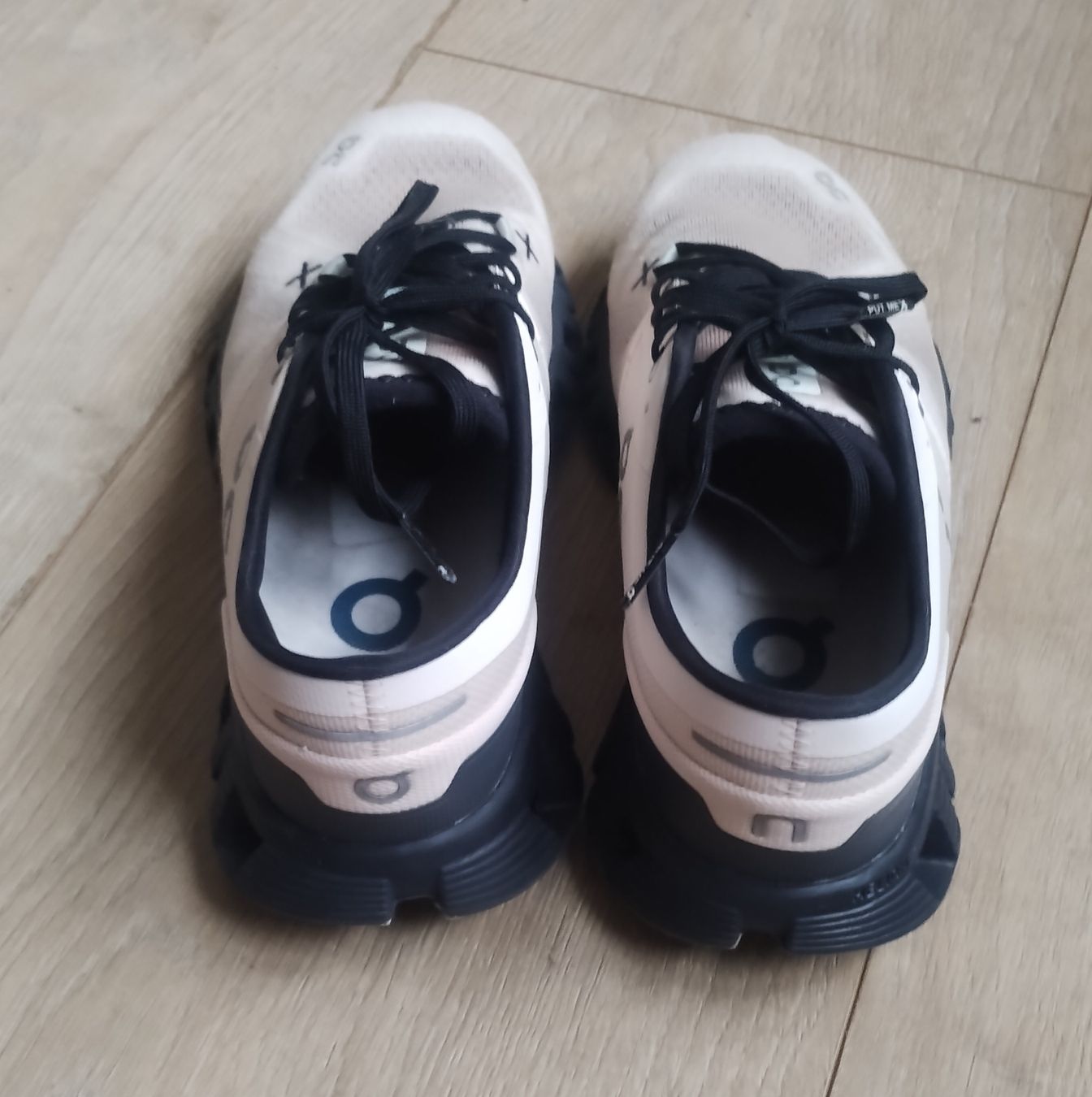 On Scarpe da donna: On Cloud Turn-Laufschuhe Grösse 39 – Usato da Schiers venduto da bak007 2