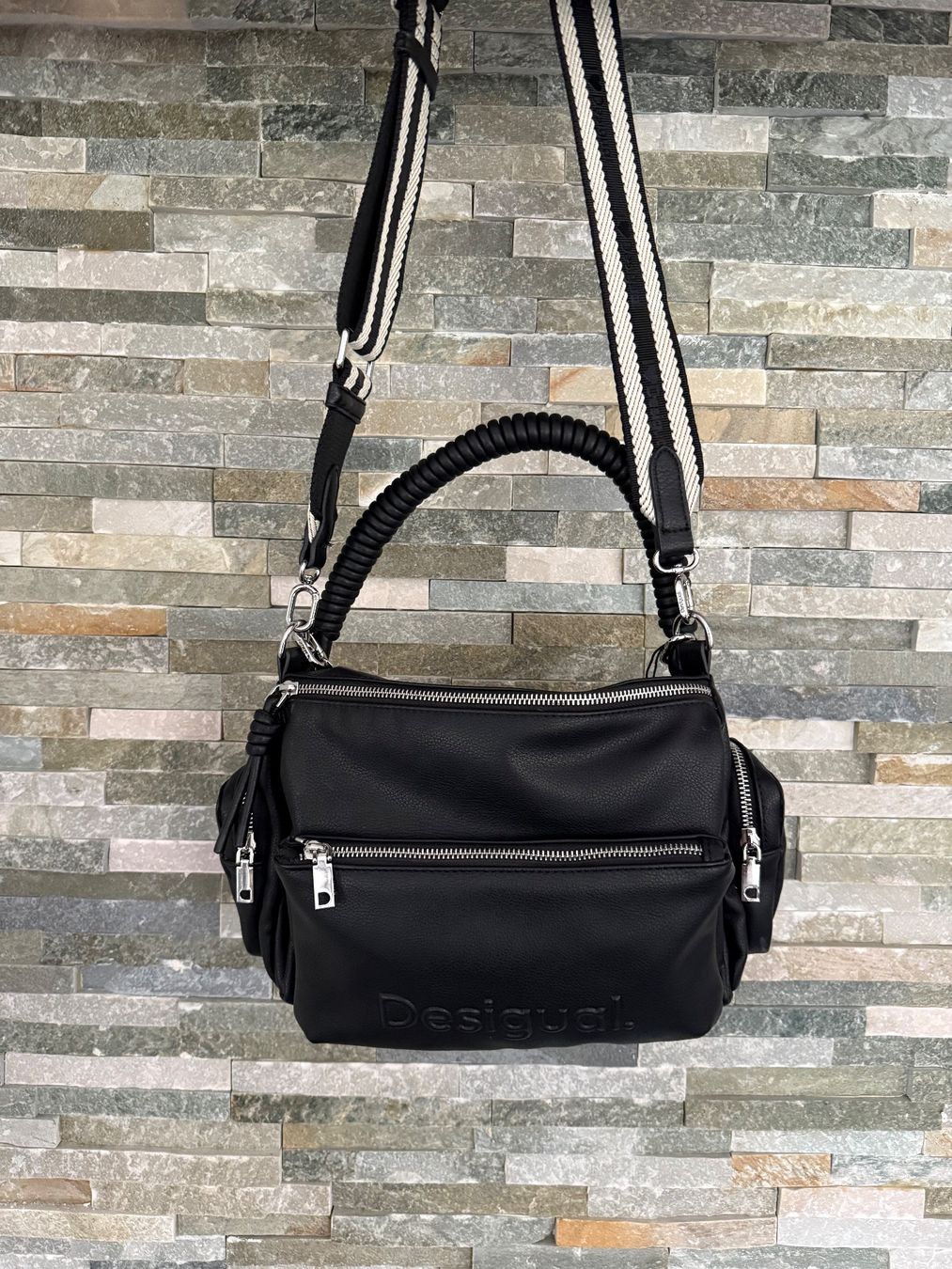 Desigual Borse da donna: Schwarze Desigual Handtasche – Usato da Ermatingen venduto da Speiki2 2