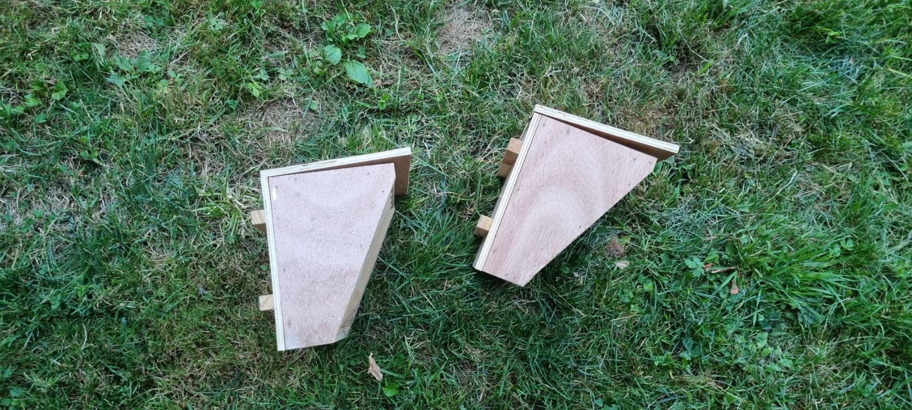 Mangimi: Heuraufen Holz 2 Stk. tiptop – Usato da egliswil venduto da Maggy6 2