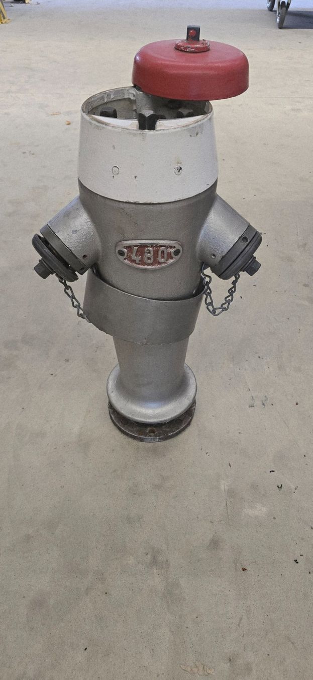 Estintori: Hydrant Borne incendie ancienne état usagé – Usato da Tägerig venduto da Biloutte