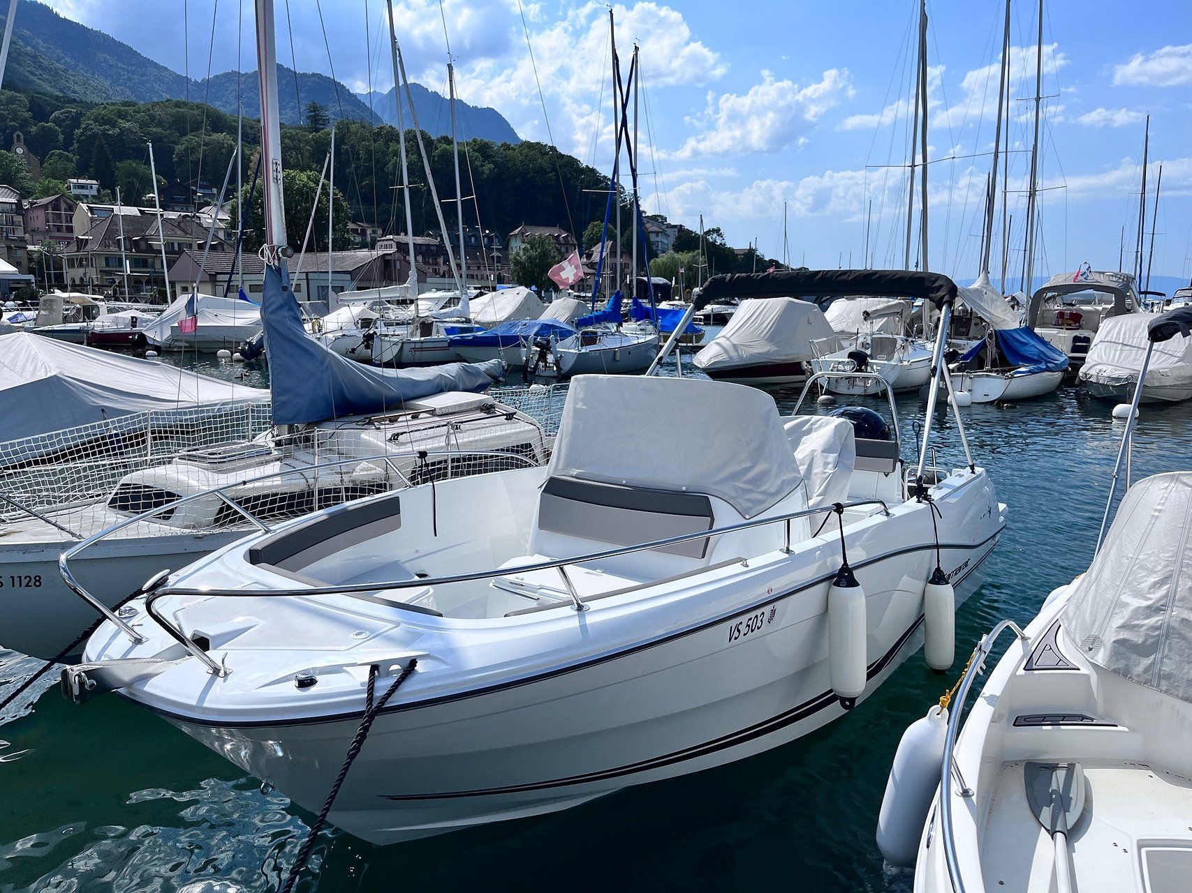 Jeanneau Barche: Jeanneau Cap Camara 6.5 CC série 3 – Nuovo (secondo la descrizione) da  venduto da  1