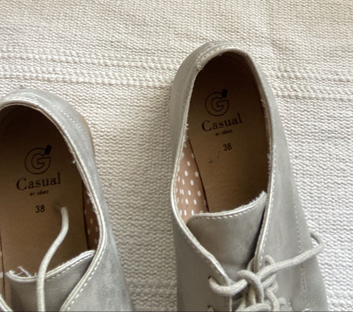 Damenschuhe: Petites paires de chaussures style derby – Neu (gemäss Beschreibung) aus Moutier von Happyvidedressing 2