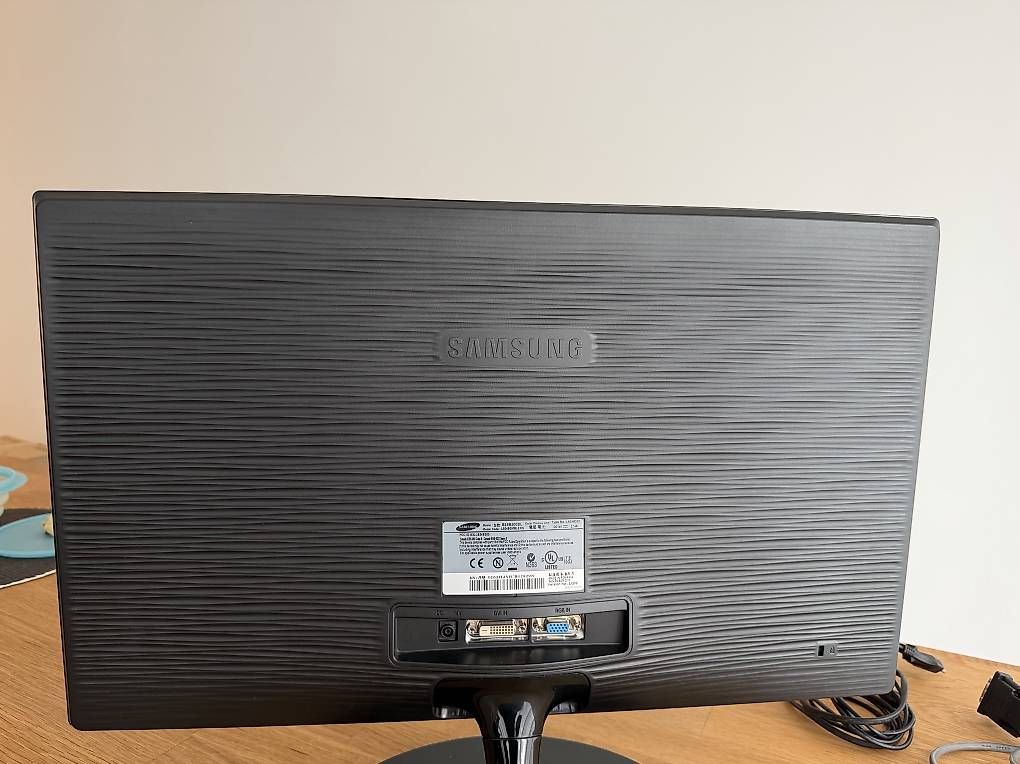 Monitor: Monitor Samsung SyncMaster – Usato da Locarno venduto da Pasky98 1