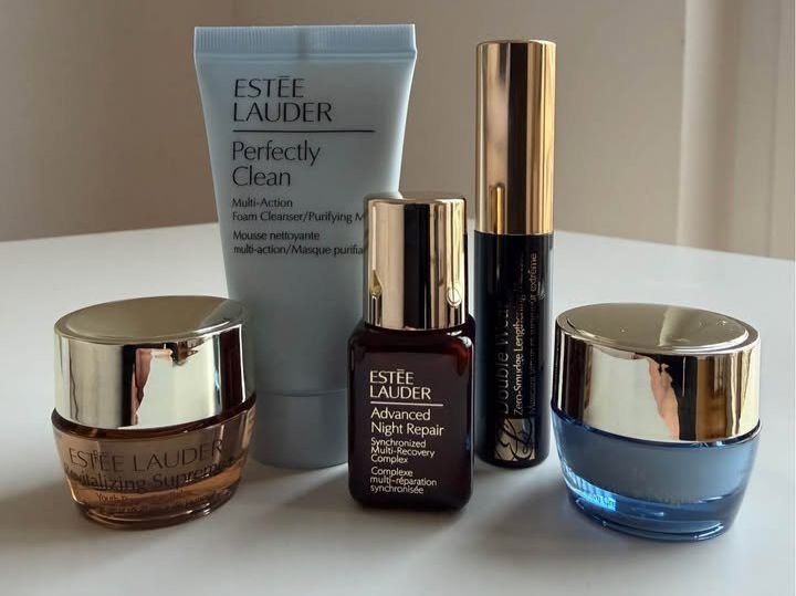 Estée Lauder Cura del viso: Kosmetik Lauder 5er Set – Nuovo e nell'imballaggio originale da Dänikon ZH venduto da tug_m9b6 1